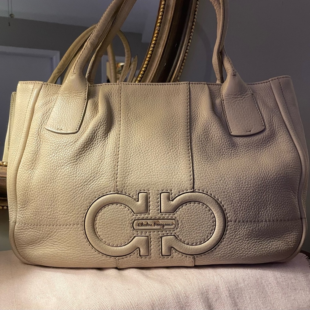 Salvatore Ferragamo Izzie Gancini Large Tote